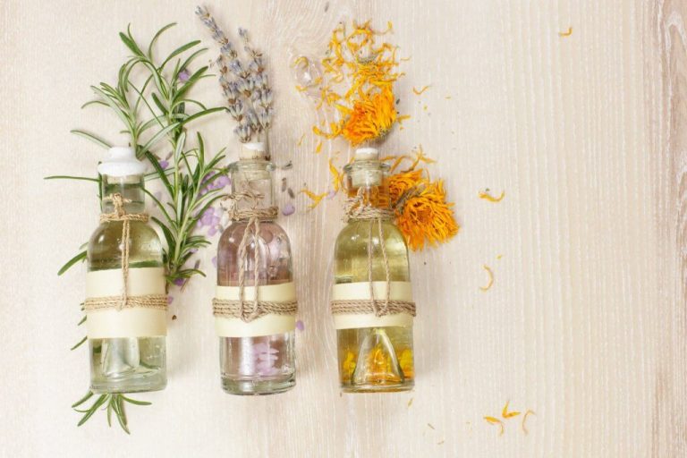 Aromaterapie – parfumul frumusetii
